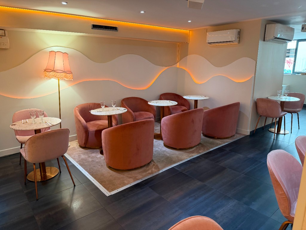 Le Bloomy — salon lounge